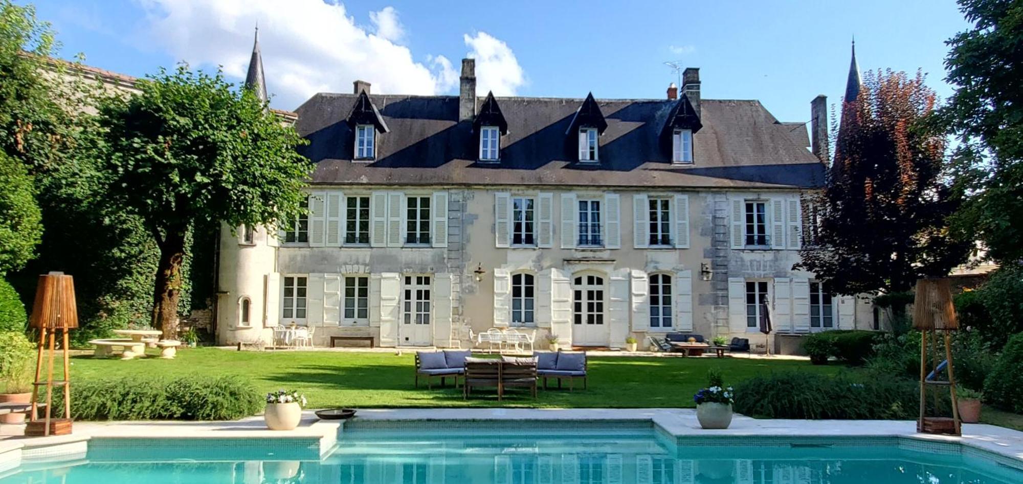 Bed and Breakfast Logis Des Tourelles Cognac Exterior foto