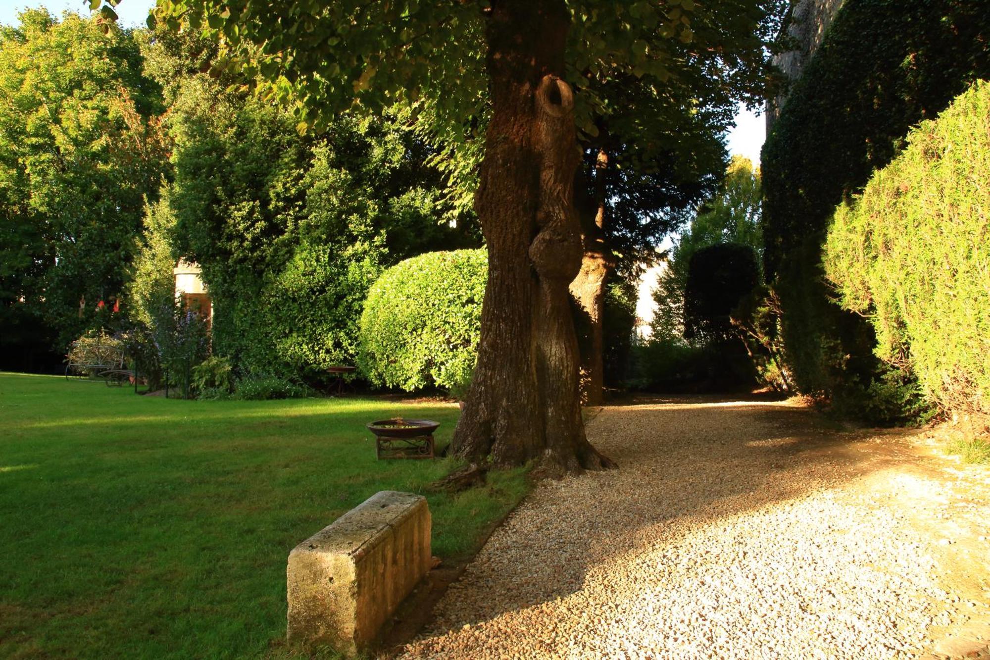 Bed and Breakfast Logis Des Tourelles Cognac Exterior foto